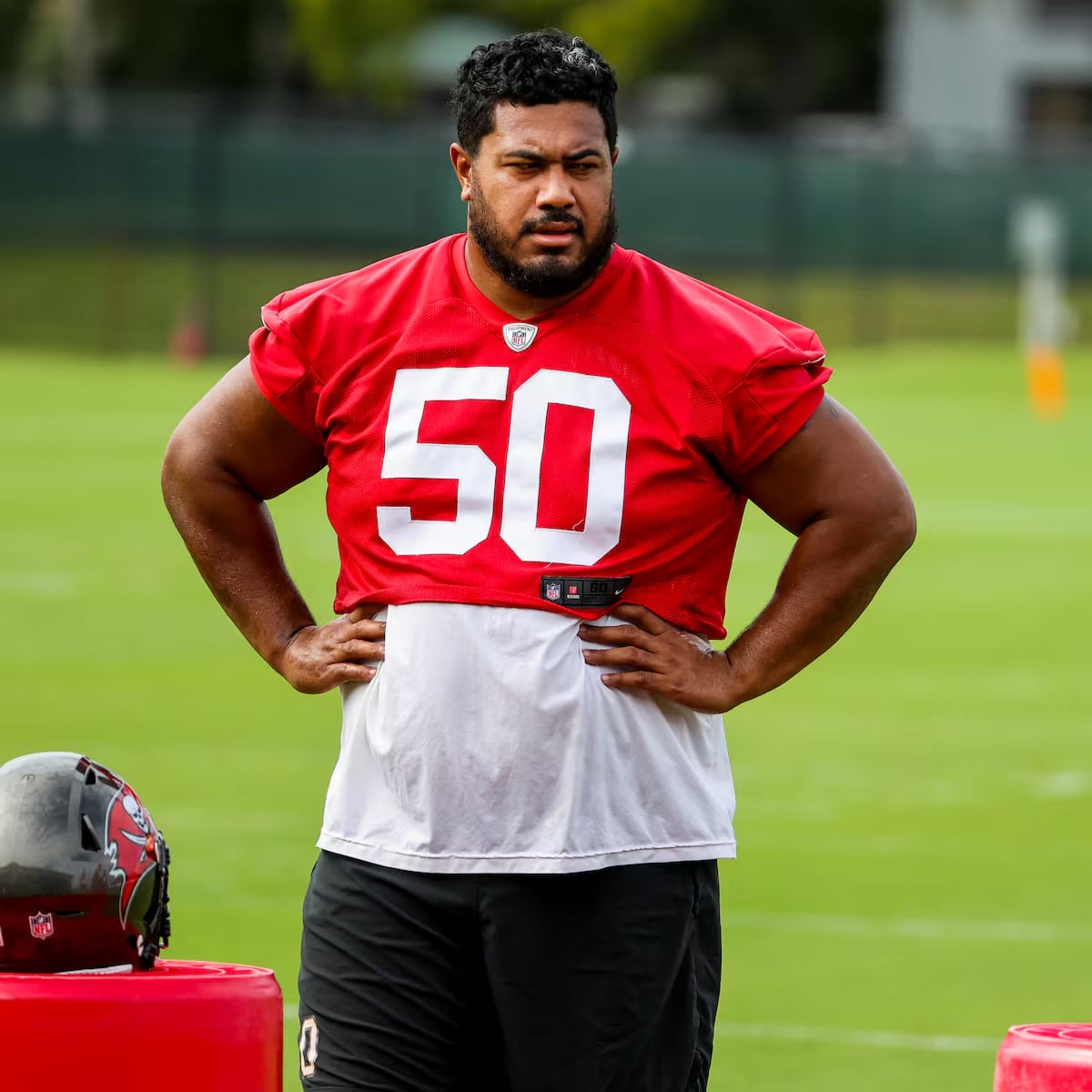 Vita Vea signs one-year, $30 million extension after summer trade request