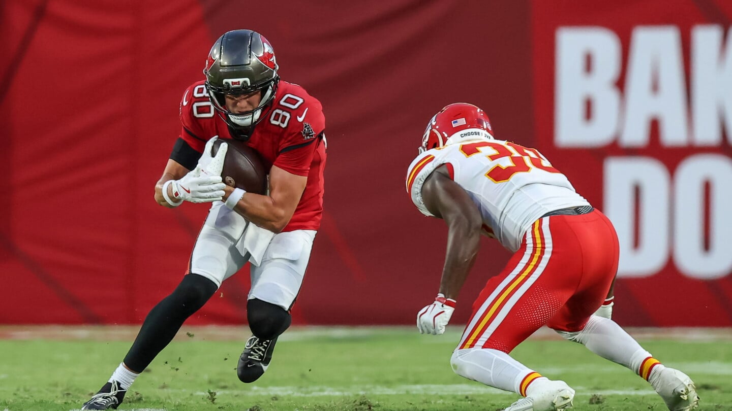 David Sills returns to practice as the Bucs open his 21-day window