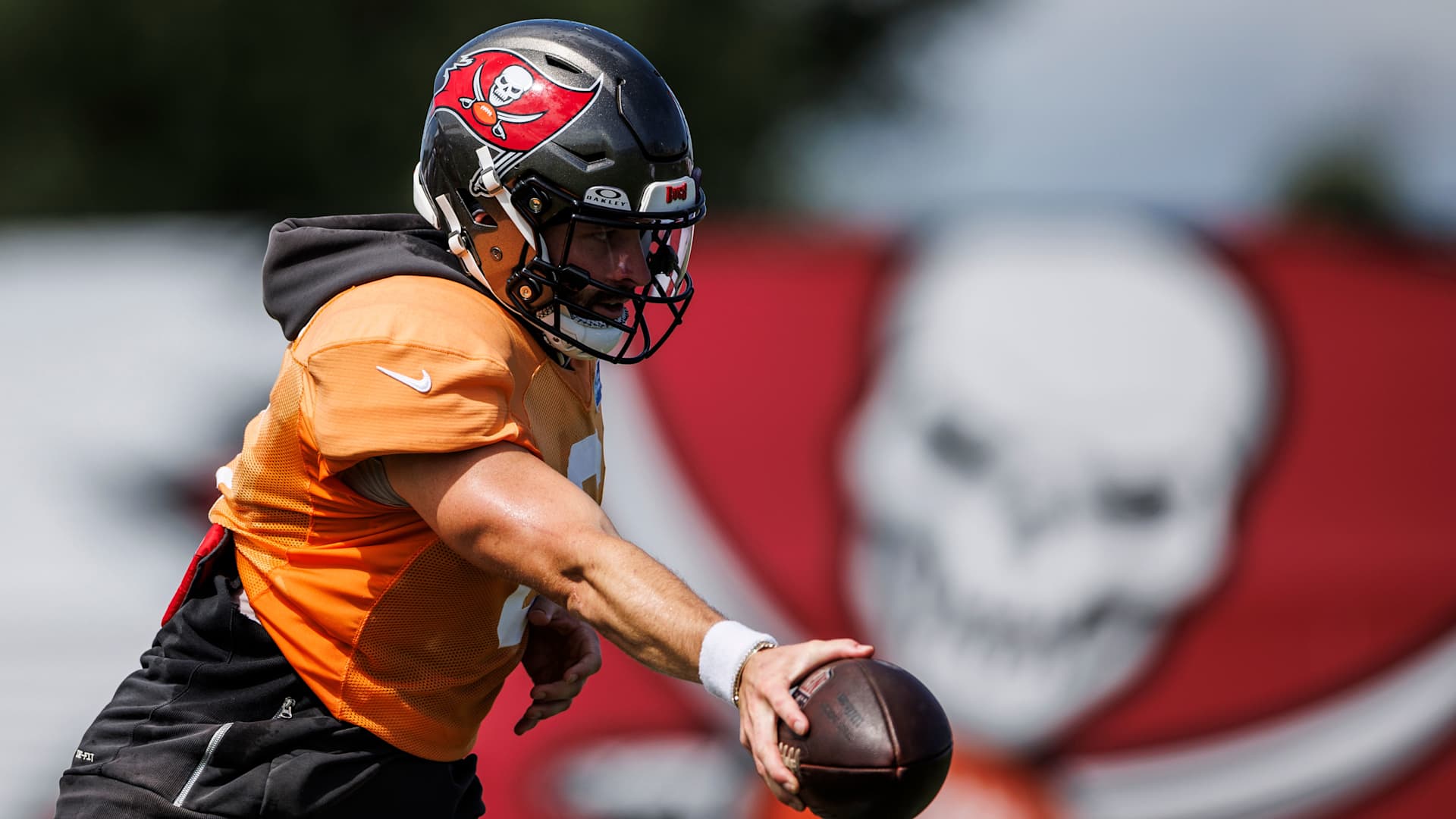 Bucs Week 7 injury report: illness hits five players, Goedeke and Egbuka sit out